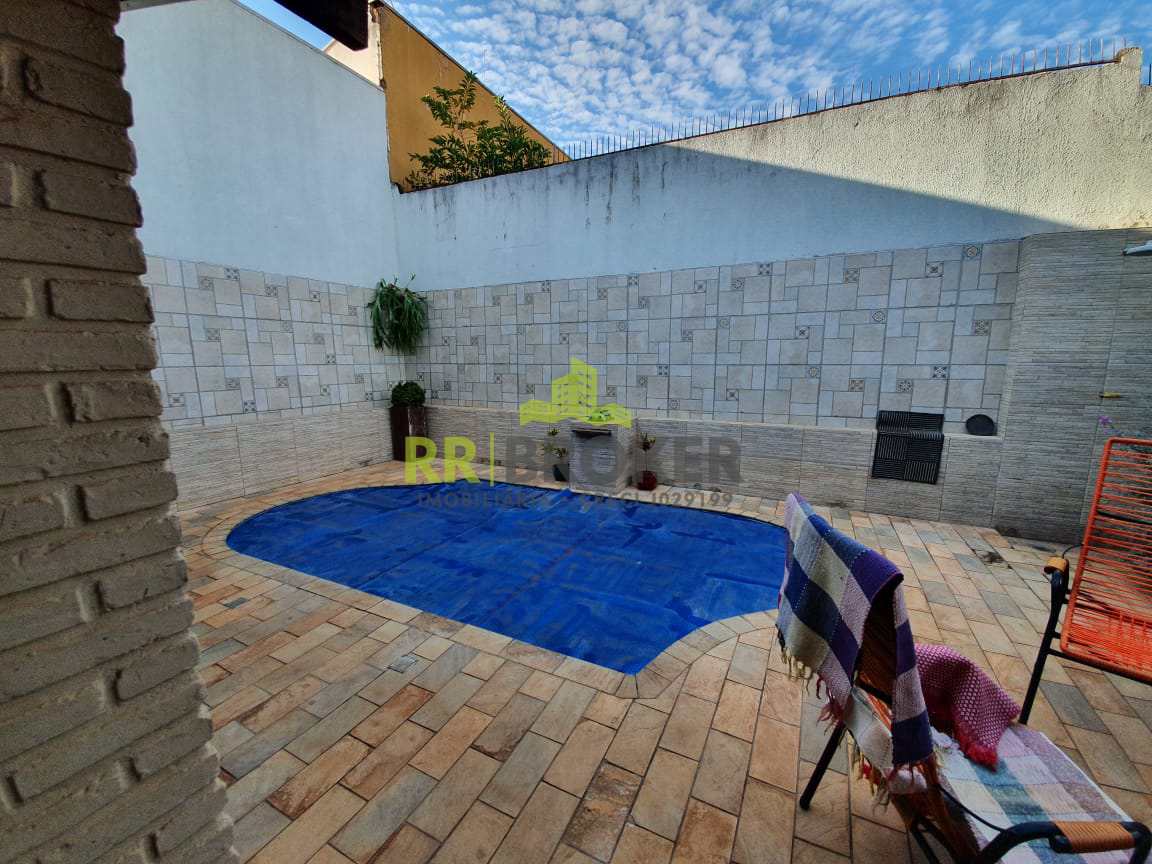 Casa à venda com 4 quartos, 450m² - Foto 26