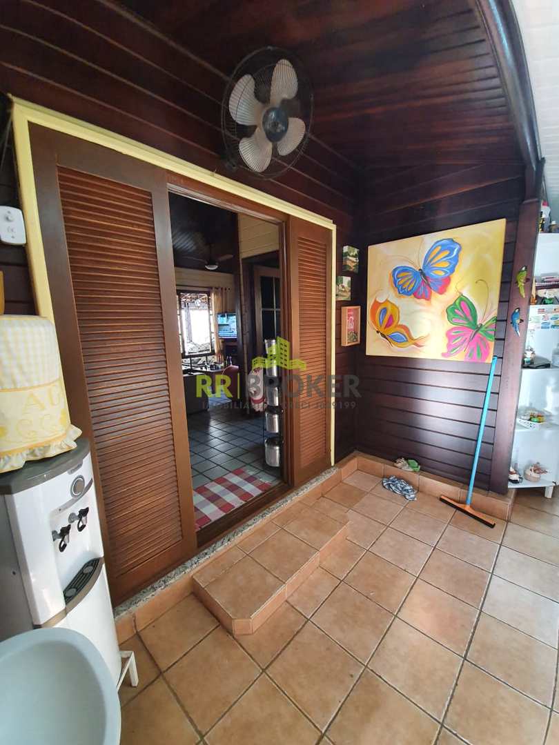 Casa à venda com 4 quartos, 450m² - Foto 18