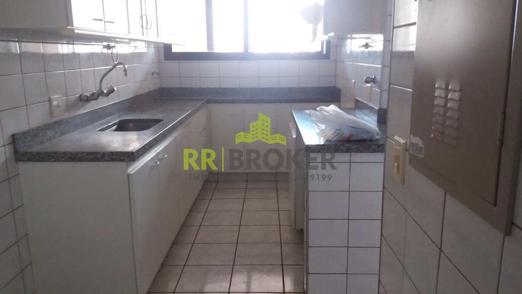 Apartamento para alugar com 3 quartos, 180m² - Foto 11