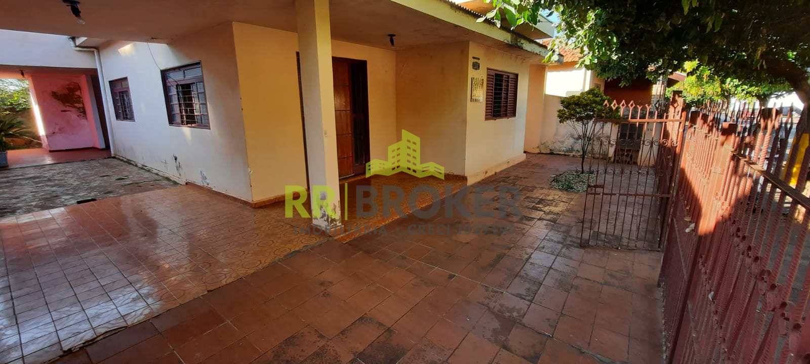 Casa à venda com 3 quartos, 242m² - Foto 9