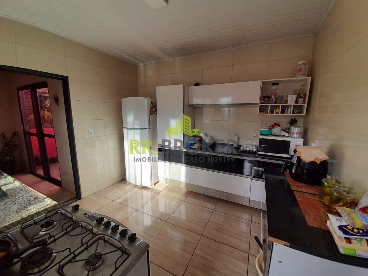 Casa à venda com 2 quartos, 200m² - Foto 6