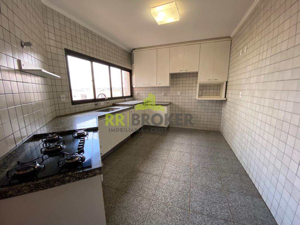 Apartamento à venda com 4 quartos, 195m² - Foto 7