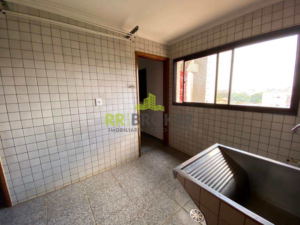 Apartamento à venda com 4 quartos, 195m² - Foto 9