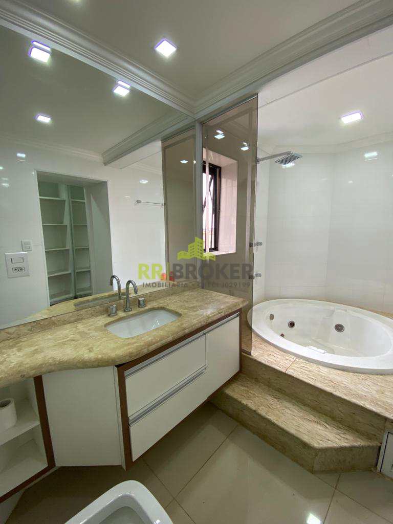 Apartamento à venda com 4 quartos, 195m² - Foto 11