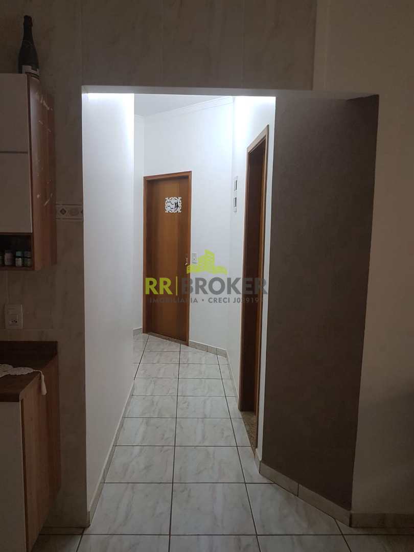 Casa à venda com 3 quartos, 180m² - Foto 10