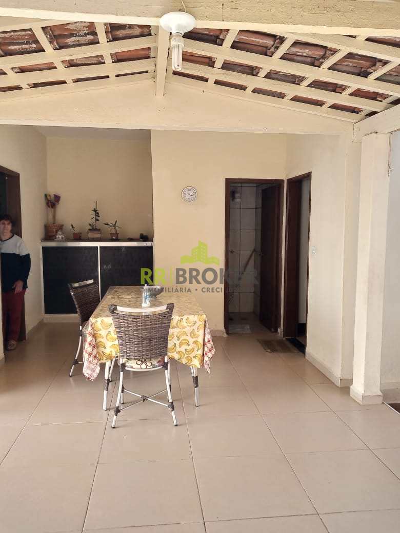 Casa à venda com 3 quartos, 242m² - Foto 17