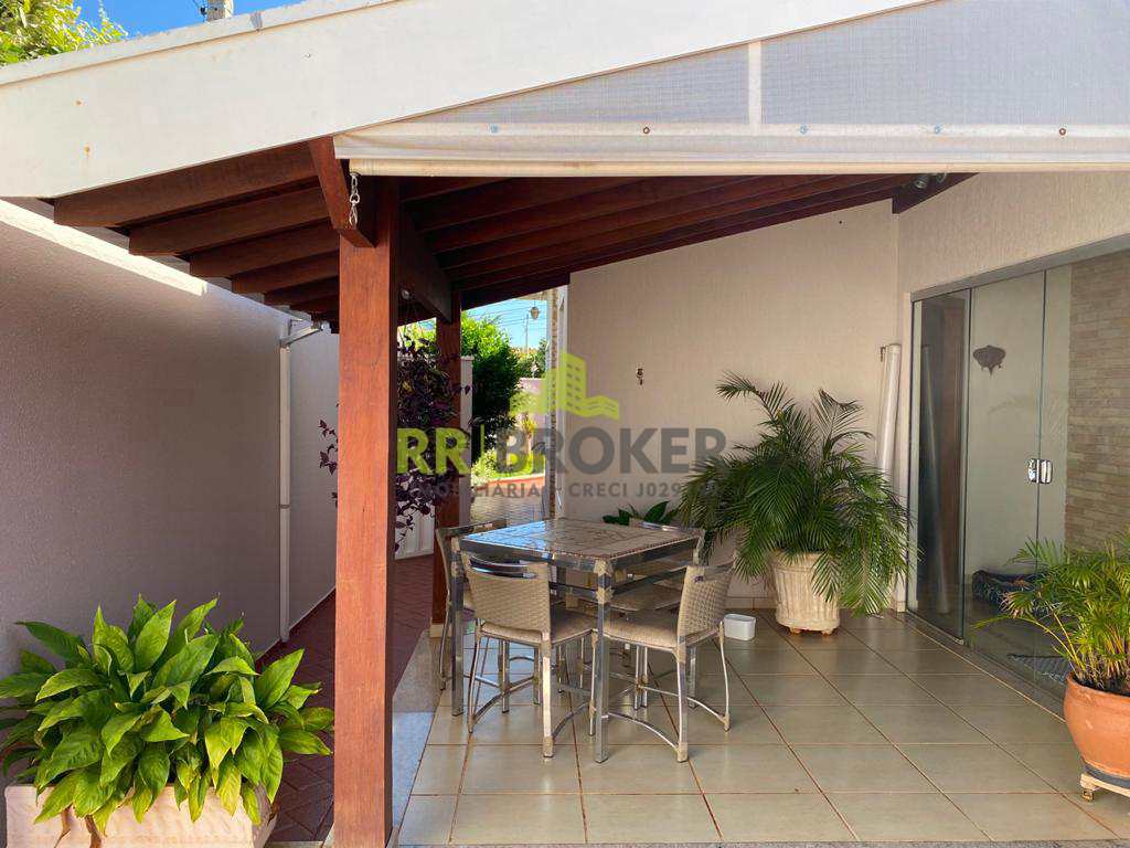 Casa à venda com 3 quartos, 232m² - Foto 11