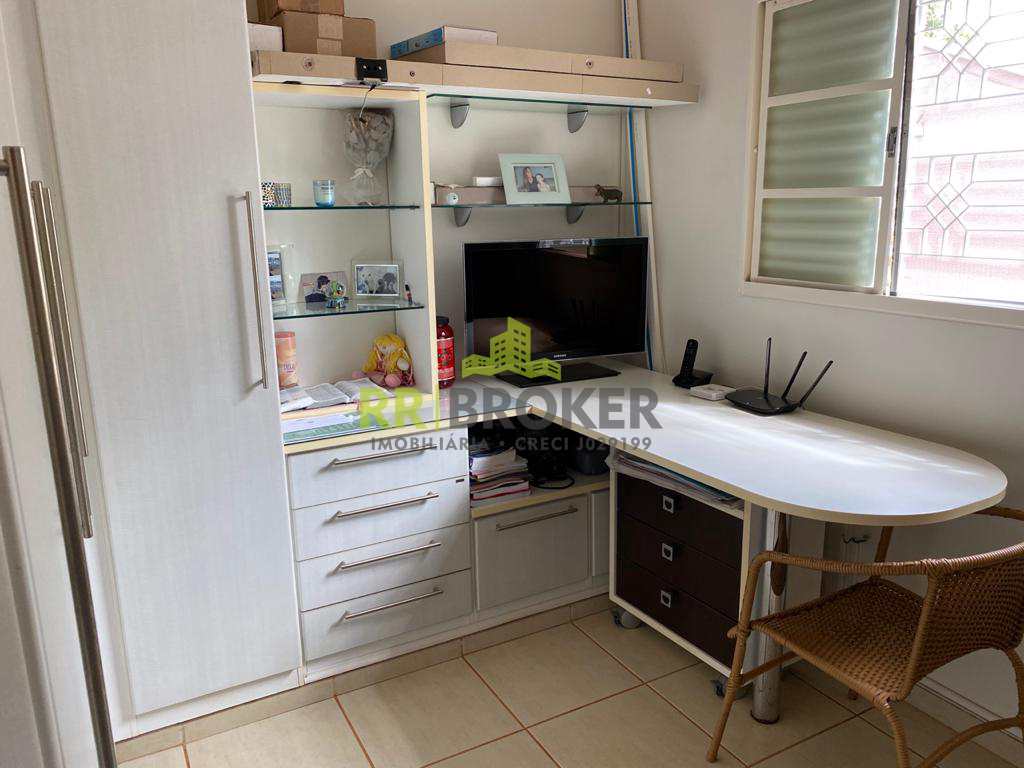 Casa à venda com 3 quartos, 232m² - Foto 24