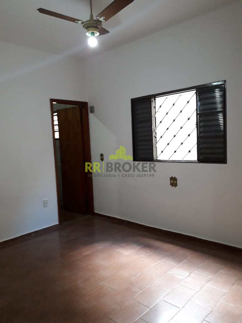 Casa à venda com 3 quartos, 360m² - Foto 3