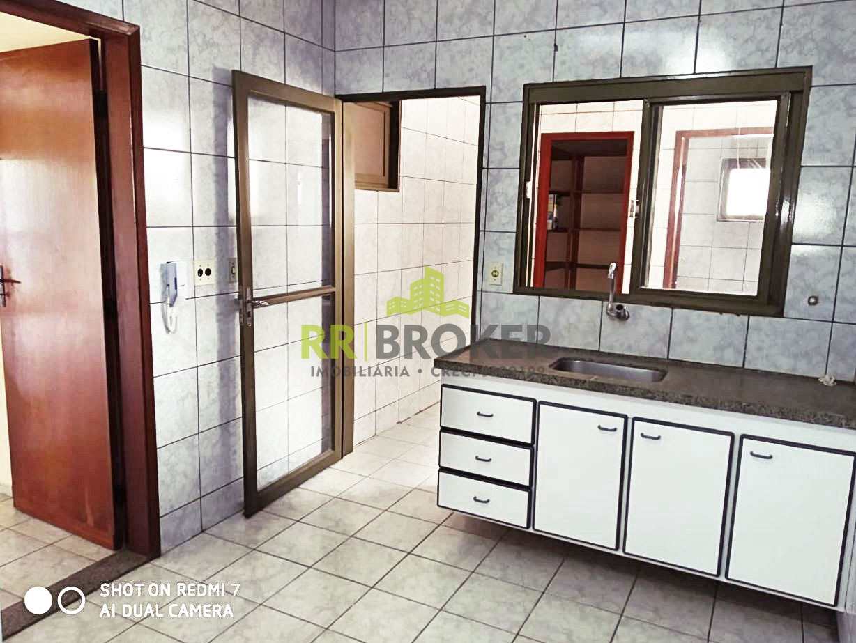 Apartamento à venda com 3 quartos, 84m² - Foto 2