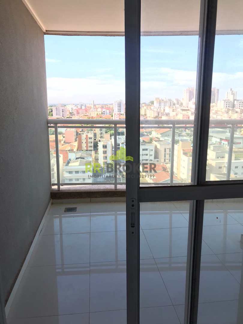 Apartamento à venda com 3 quartos, 88m² - Foto 2