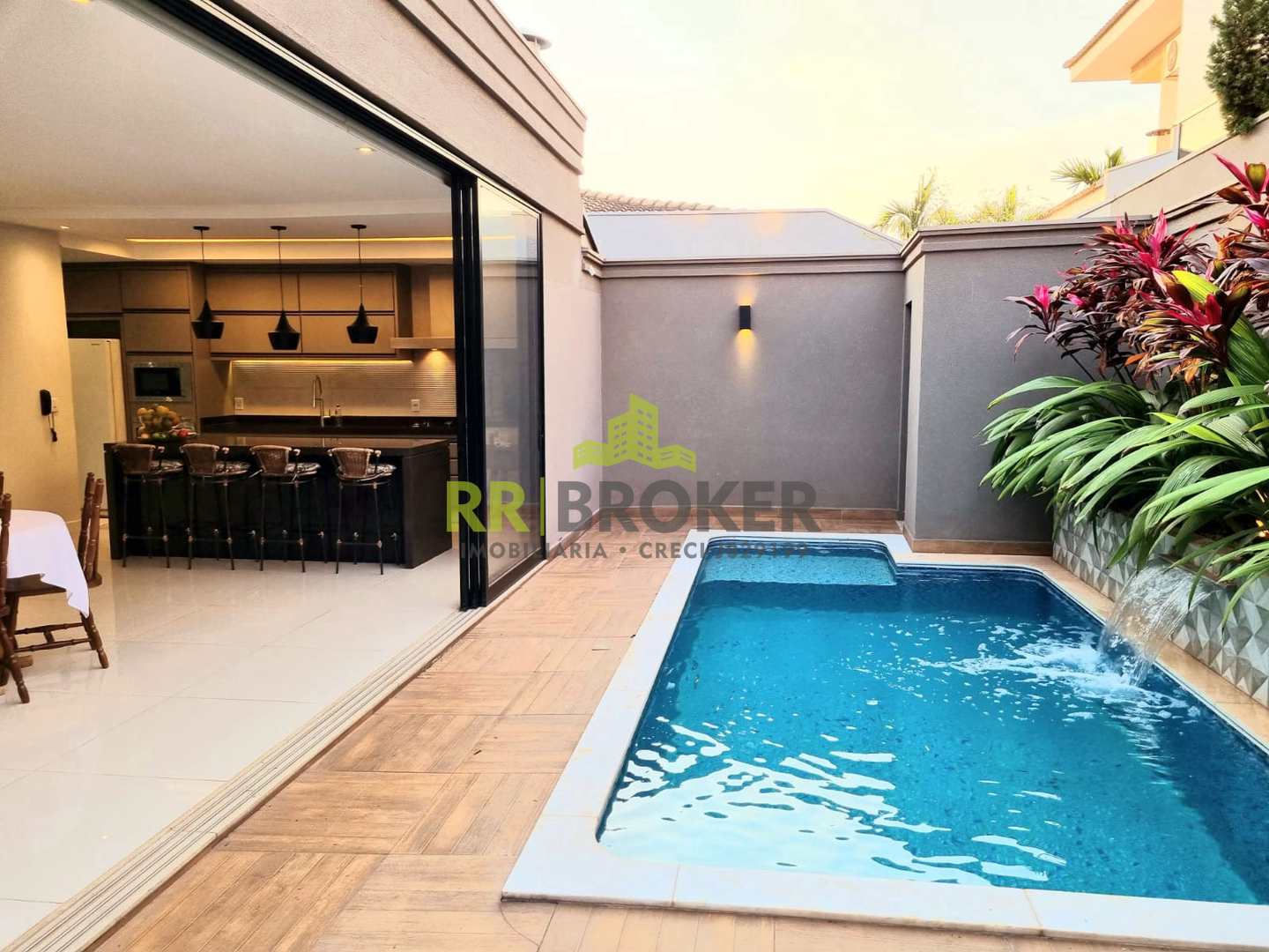 Casa de Condomínio à venda com 3 quartos, 444m² - Foto 32