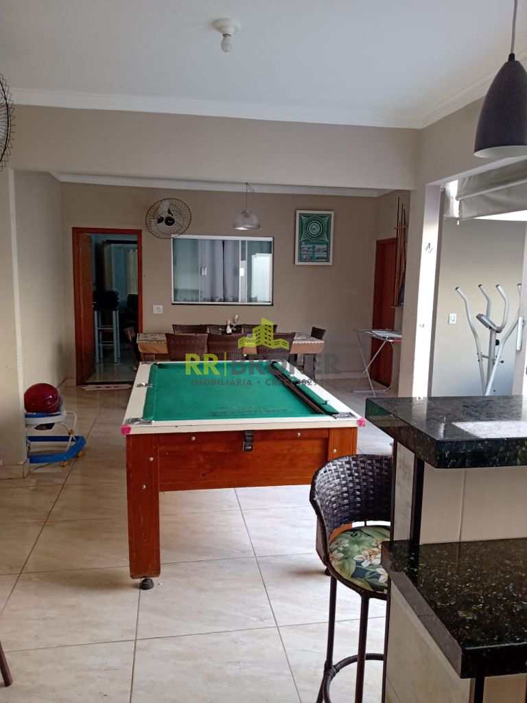 Casa à venda com 2 quartos, 160m² - Foto 3