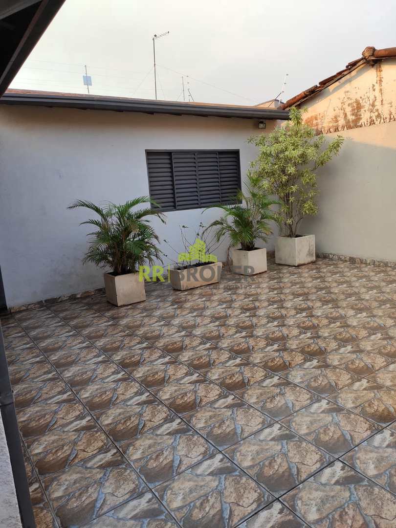 Casa à venda com 3 quartos, 300m² - Foto 17