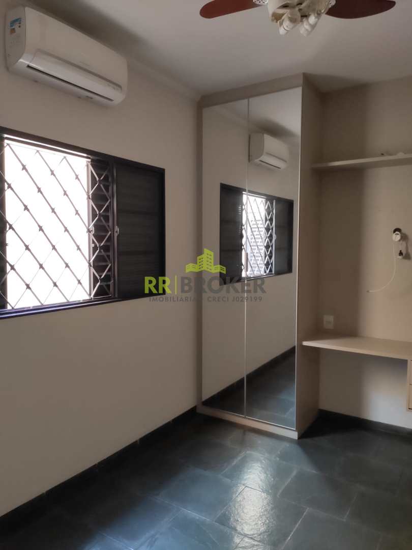 Casa à venda com 3 quartos, 300m² - Foto 12