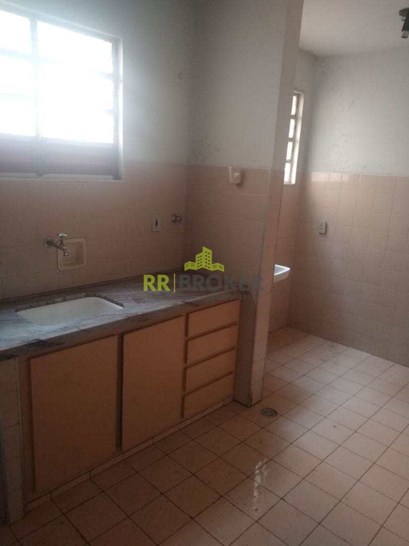 Apartamento para alugar com 2 quartos, 63m² - Foto 4