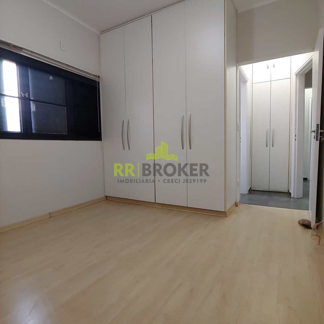 Casa à venda com 3 quartos, 242m² - Foto 14