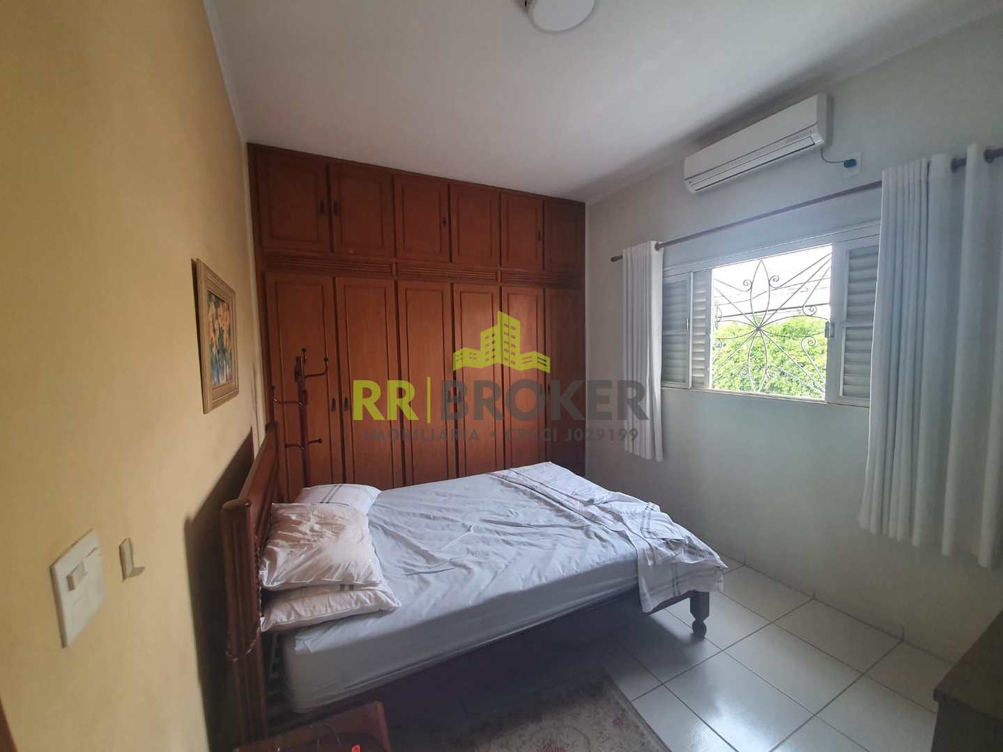 Casa à venda com 3 quartos, 300m² - Foto 11