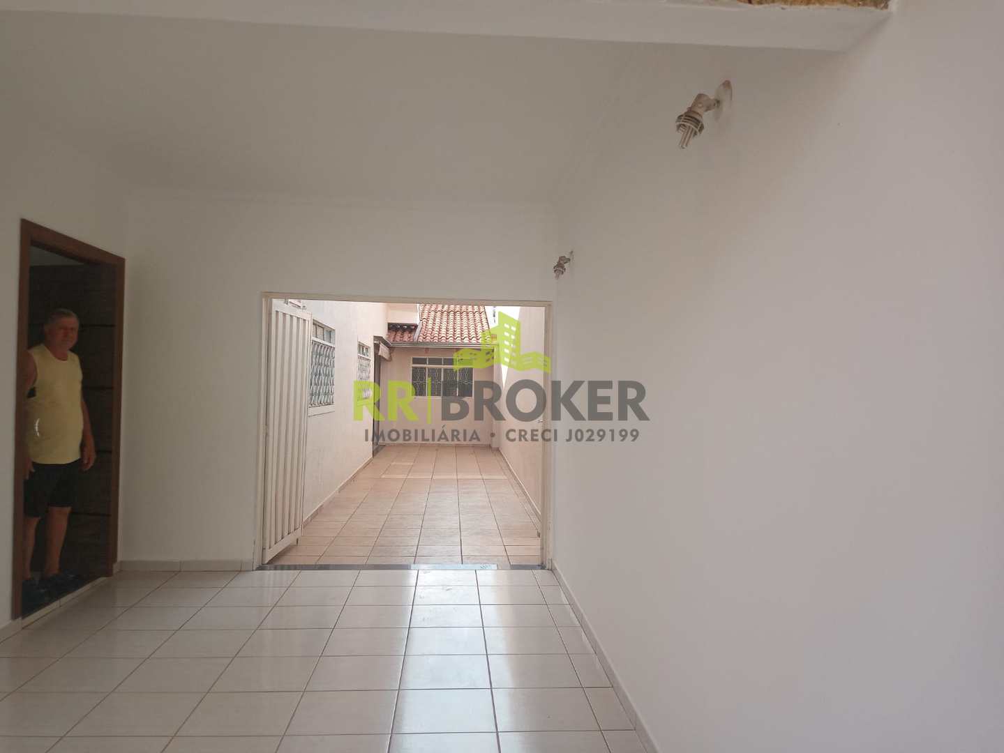 Casa à venda com 3 quartos, 297m² - Foto 5