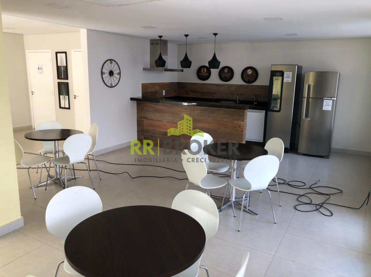 Apartamento para alugar com 2 quartos, 70m² - Foto 2