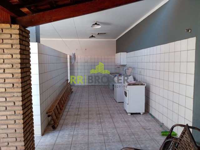 Casa para alugar com 4 quartos, 291m² - Foto 6