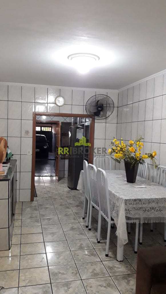 Casa à venda com 3 quartos, 300m² - Foto 25