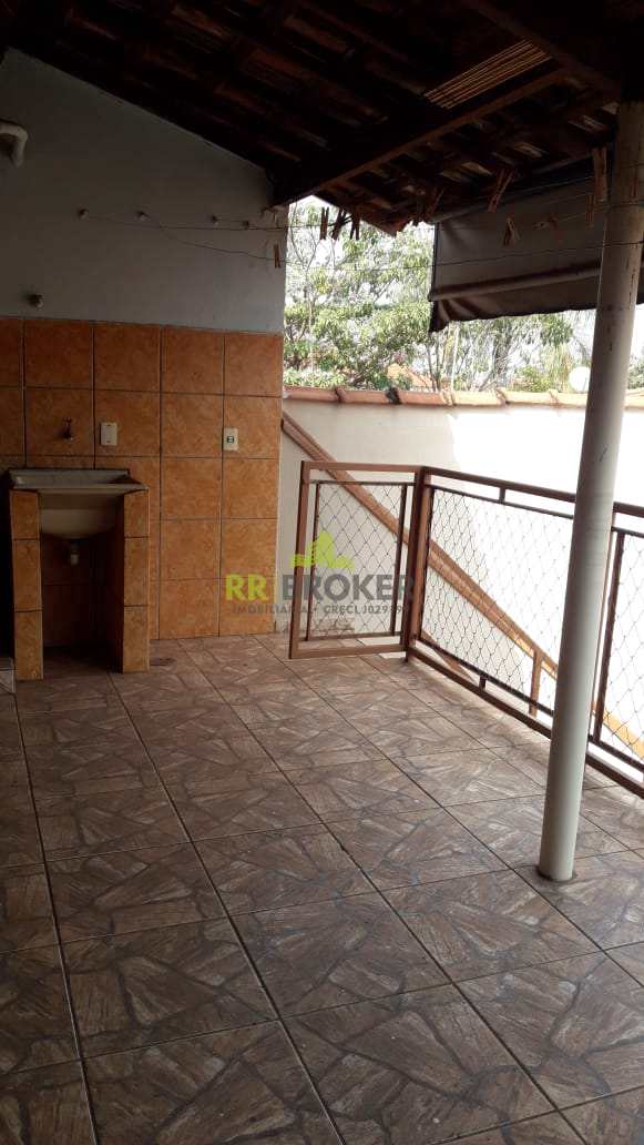 Casa à venda com 3 quartos, 300m² - Foto 18