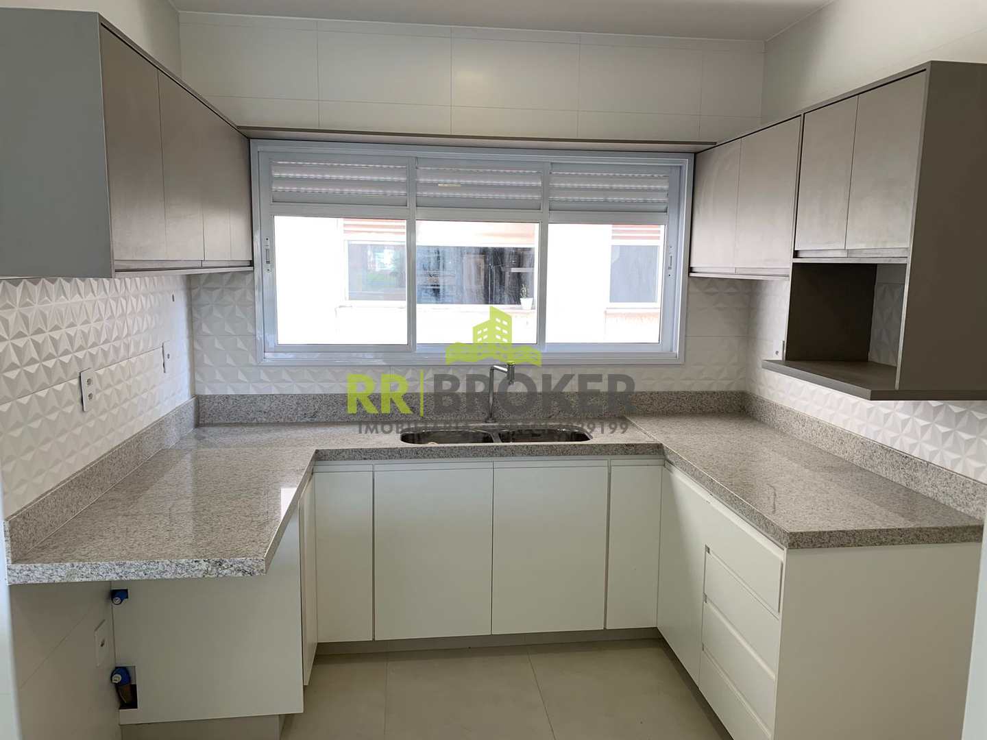 Apartamento para alugar com 3 quartos, 147m² - Foto 3