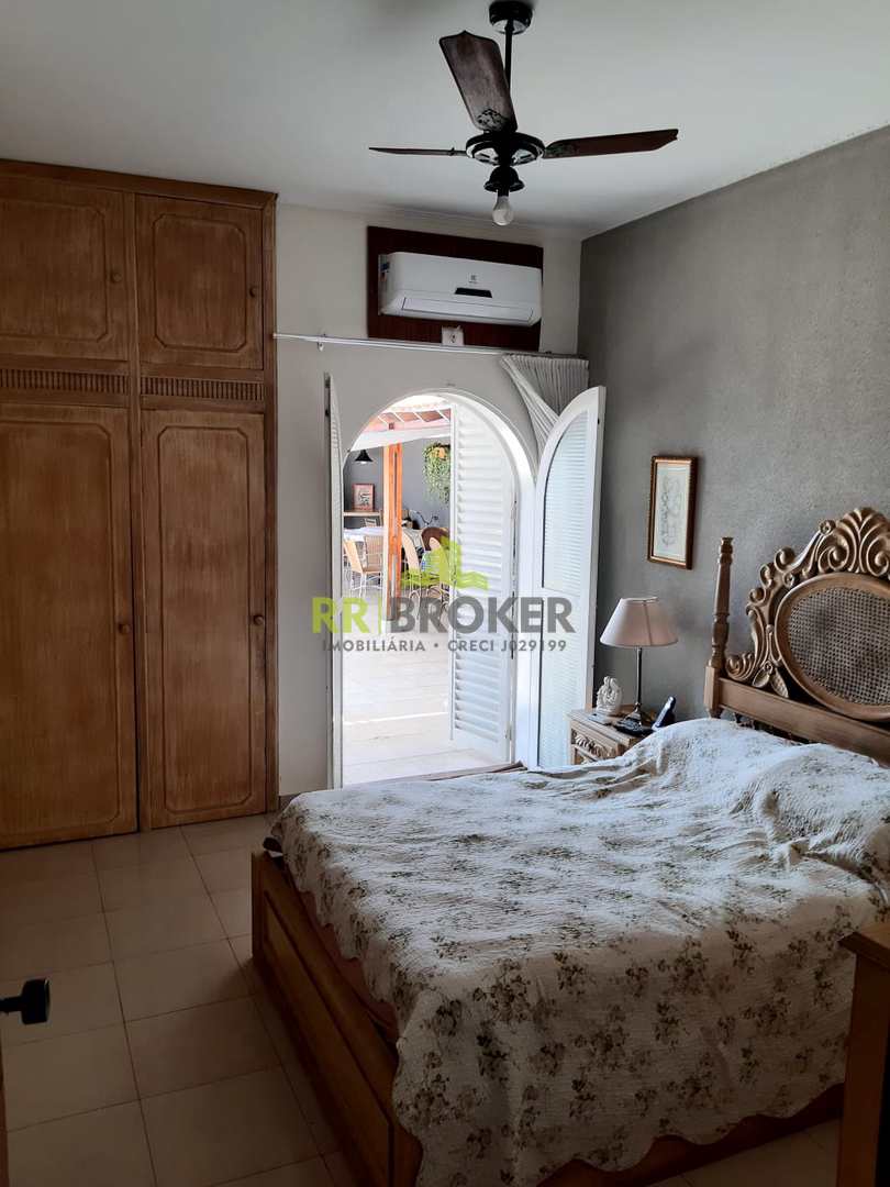 Casa à venda com 3 quartos, 363m² - Foto 12