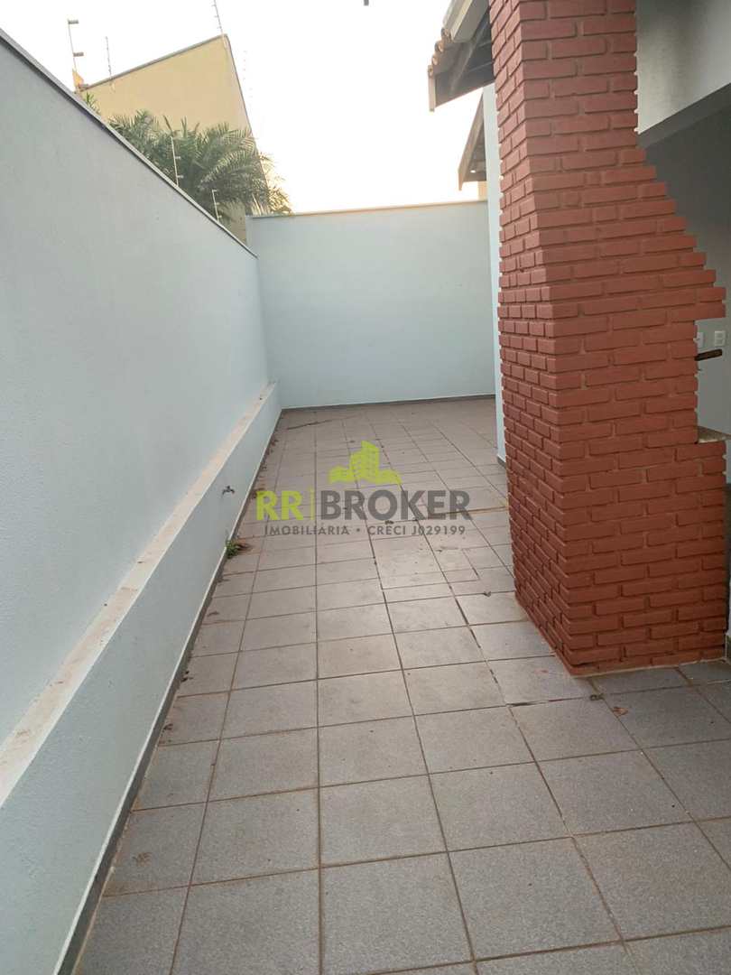 Casa à venda e aluguel com 3 quartos, 233m² - Foto 18