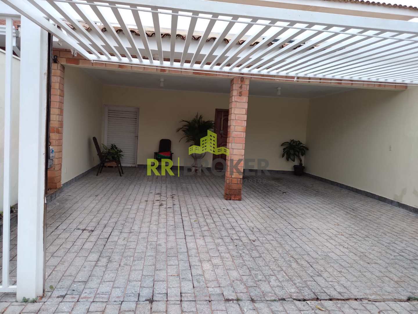 Casa à venda com 4 quartos, 365m² - Foto 2