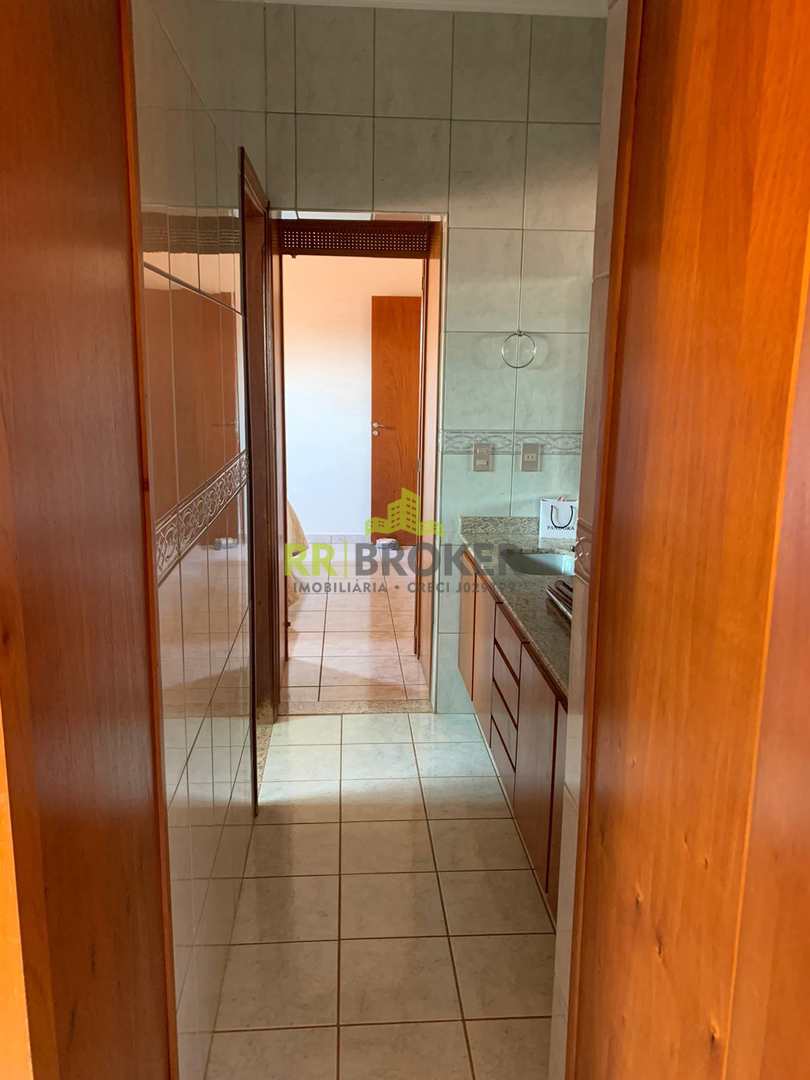 Casa à venda com 4 quartos, 360m² - Foto 22