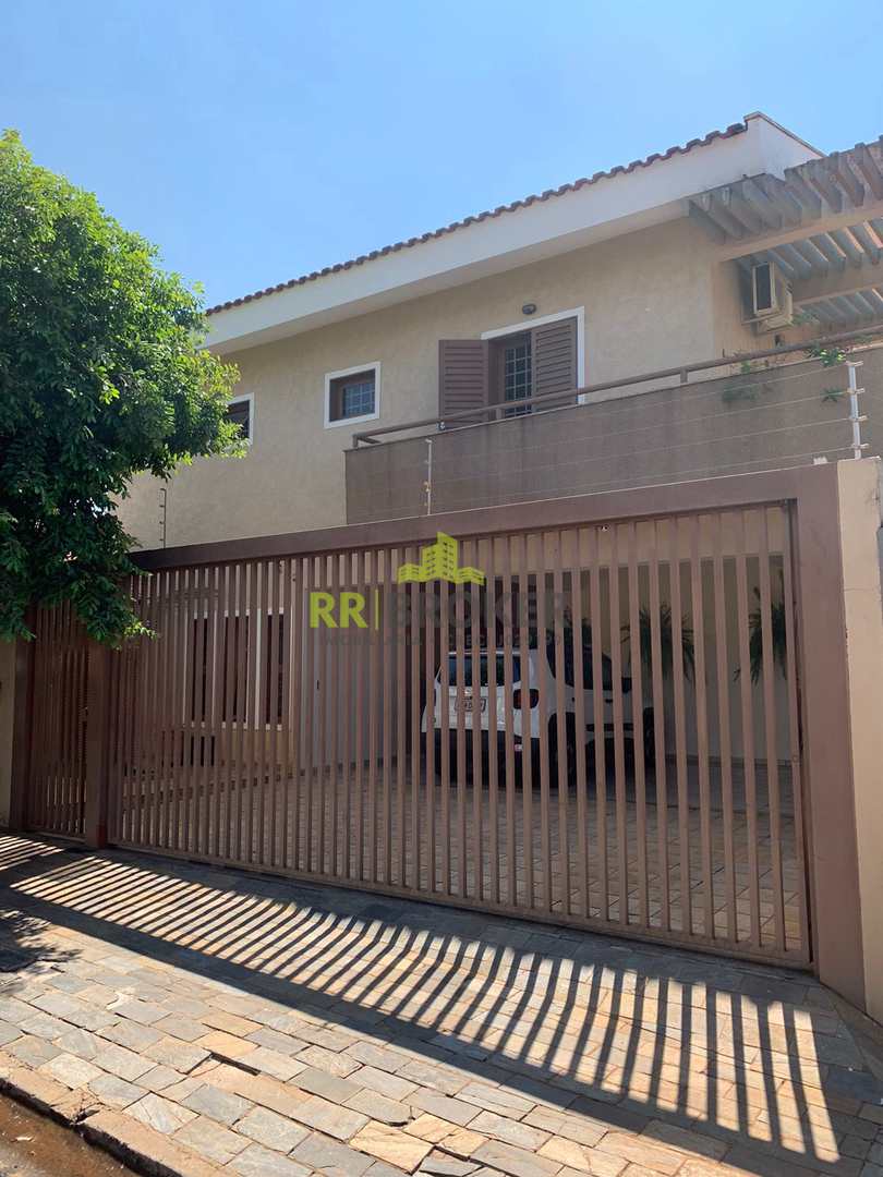 Casa à venda com 4 quartos, 360m² - Foto 2