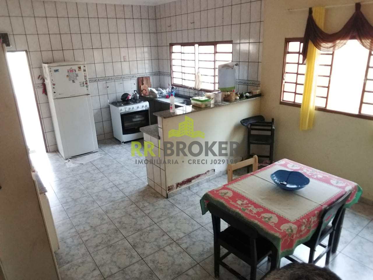 Casa à venda com 3 quartos, 198m² - Foto 14