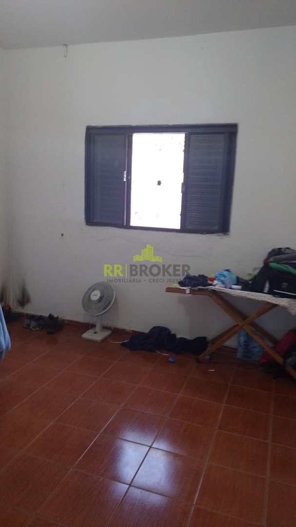 Casa à venda com 3 quartos, 190m² - Foto 4