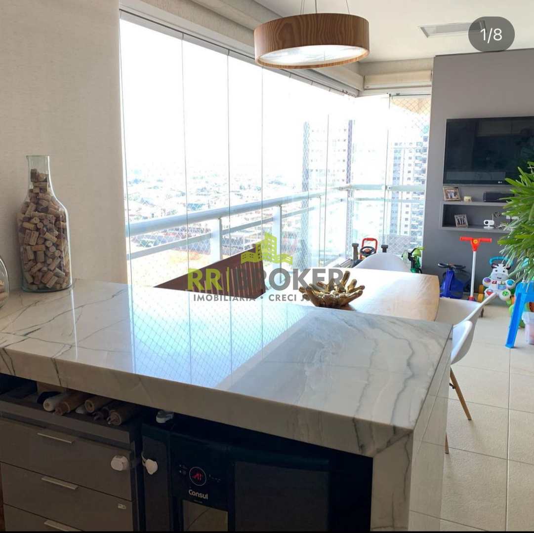 Apartamento à venda com 3 quartos, 142m² - Foto 1