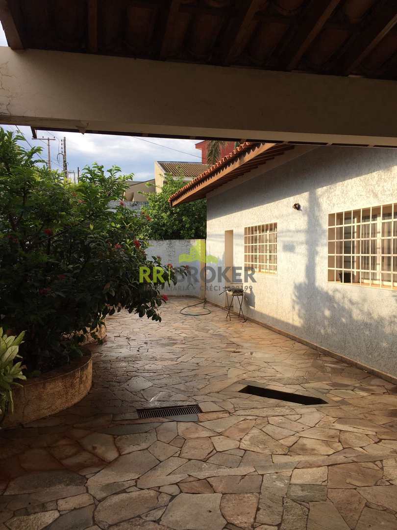 Casa à venda com 4 quartos, 660m² - Foto 54