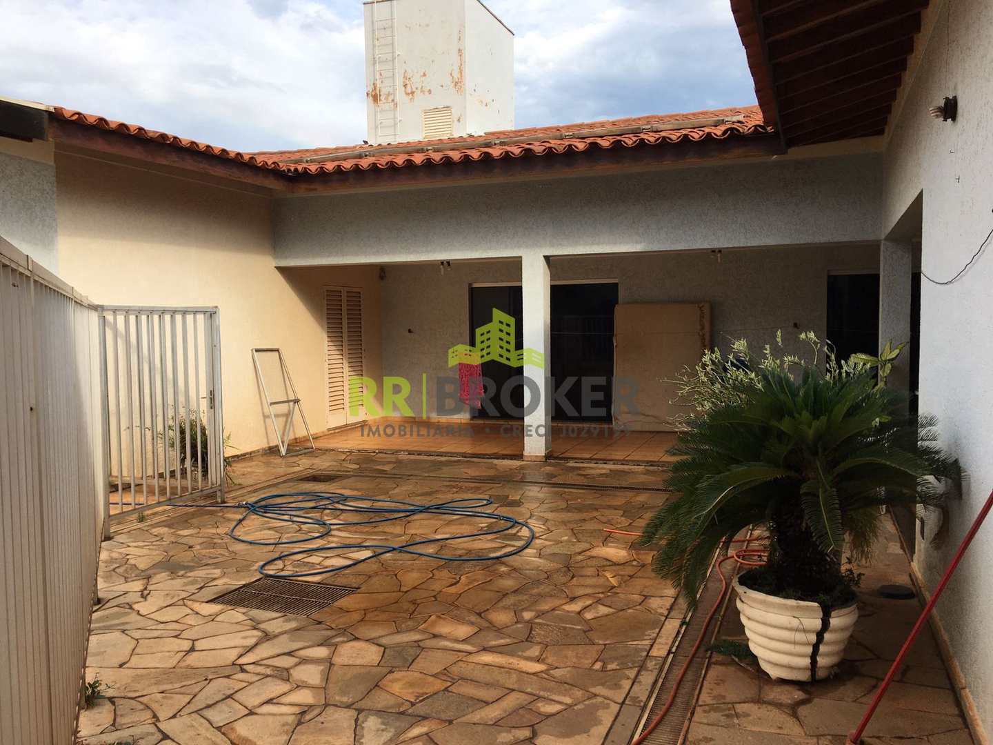 Casa à venda com 4 quartos, 660m² - Foto 15