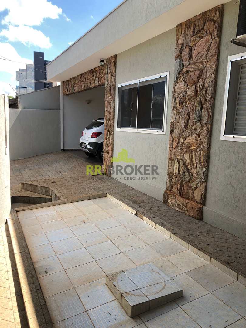 Casa à venda com 3 quartos, 165m² - Foto 2