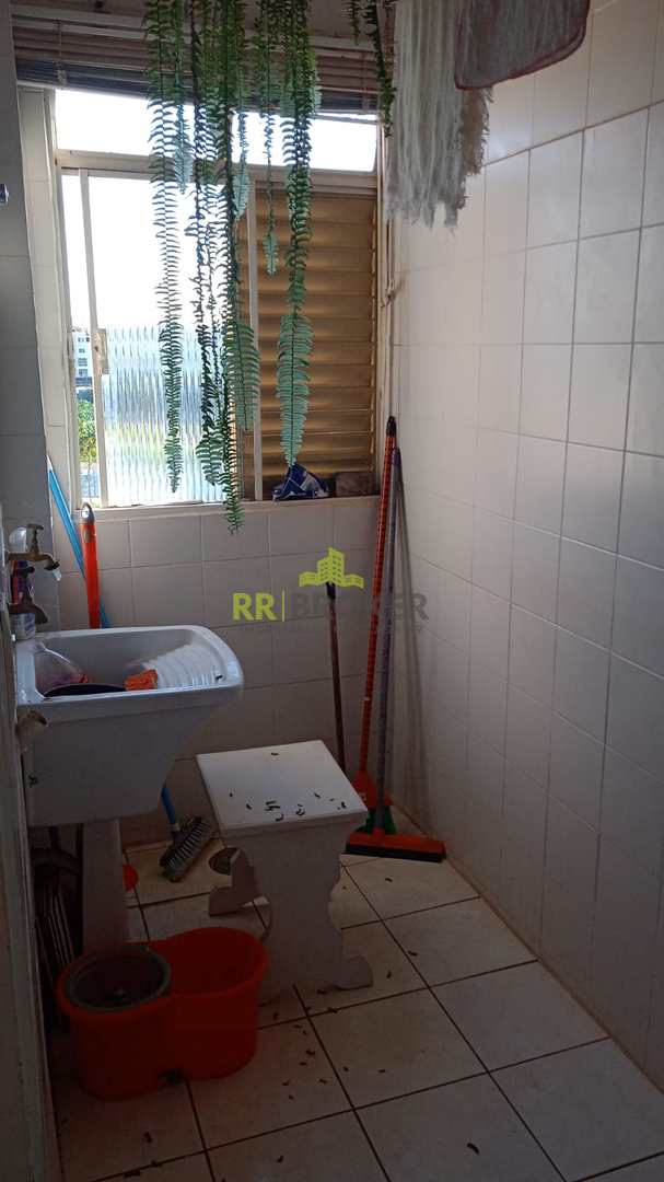 Apartamento à venda com 2 quartos, 64m² - Foto 27