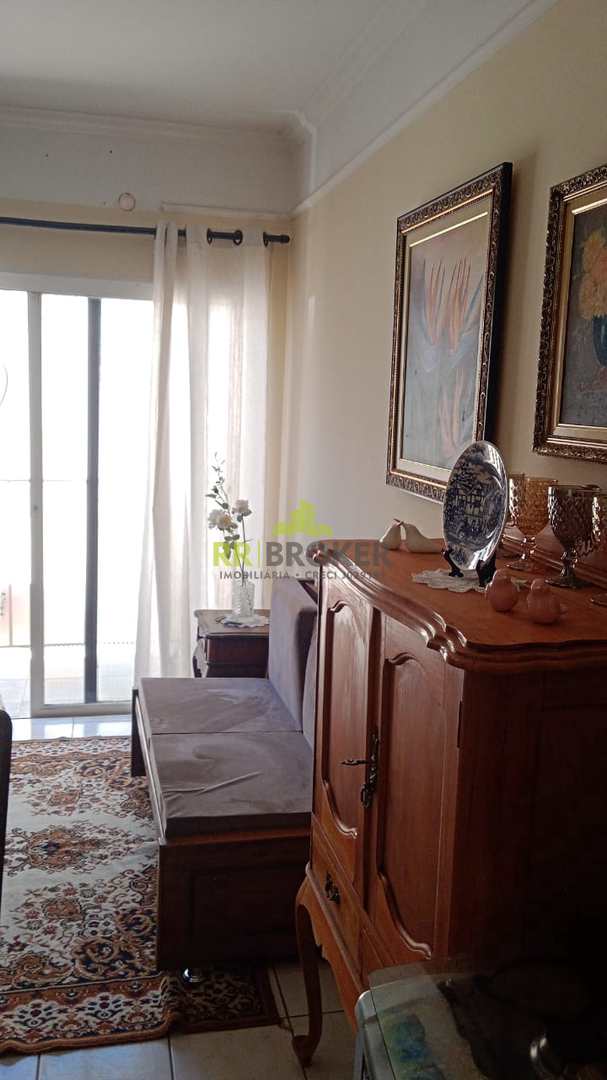 Apartamento à venda com 2 quartos, 64m² - Foto 2