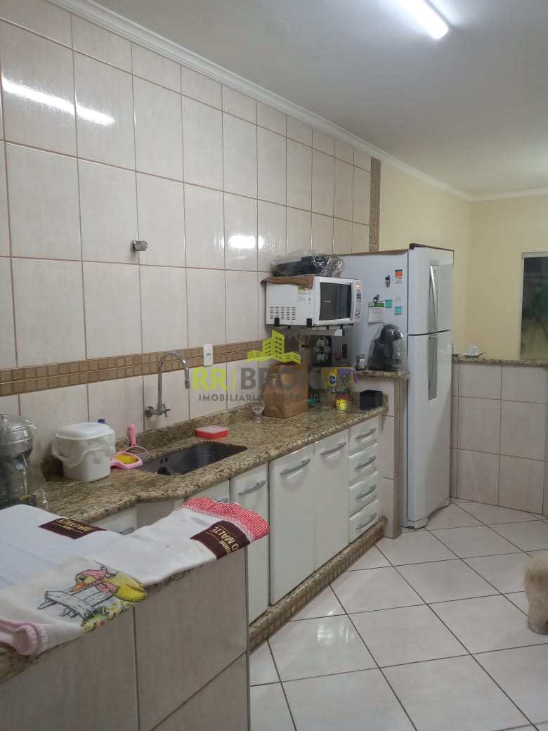 Casa à venda com 3 quartos, 258m² - Foto 20