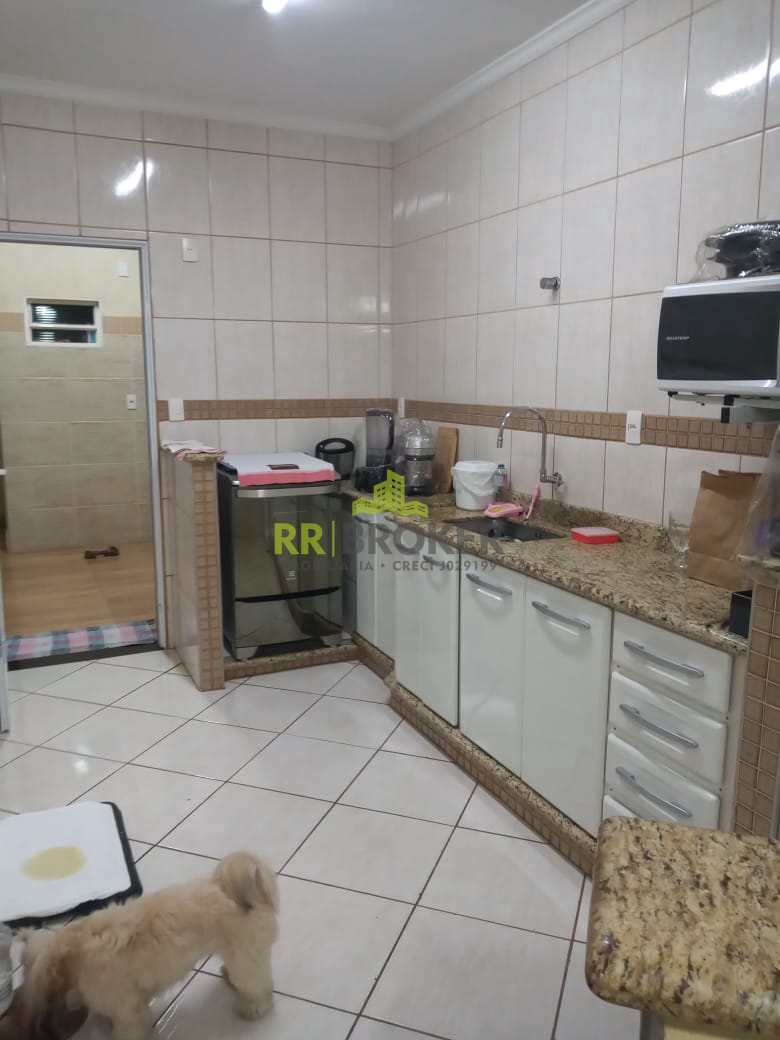 Casa à venda com 3 quartos, 258m² - Foto 21