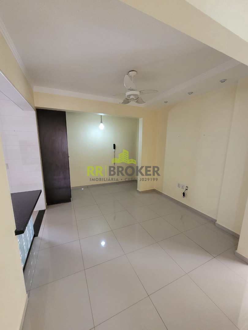 Apartamento à venda com 3 quartos, 175m² - Foto 1