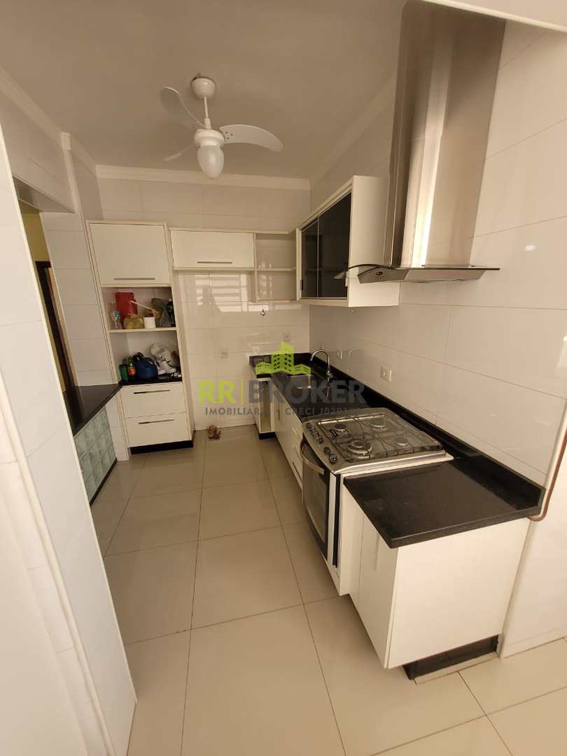 Apartamento à venda com 3 quartos, 175m² - Foto 19