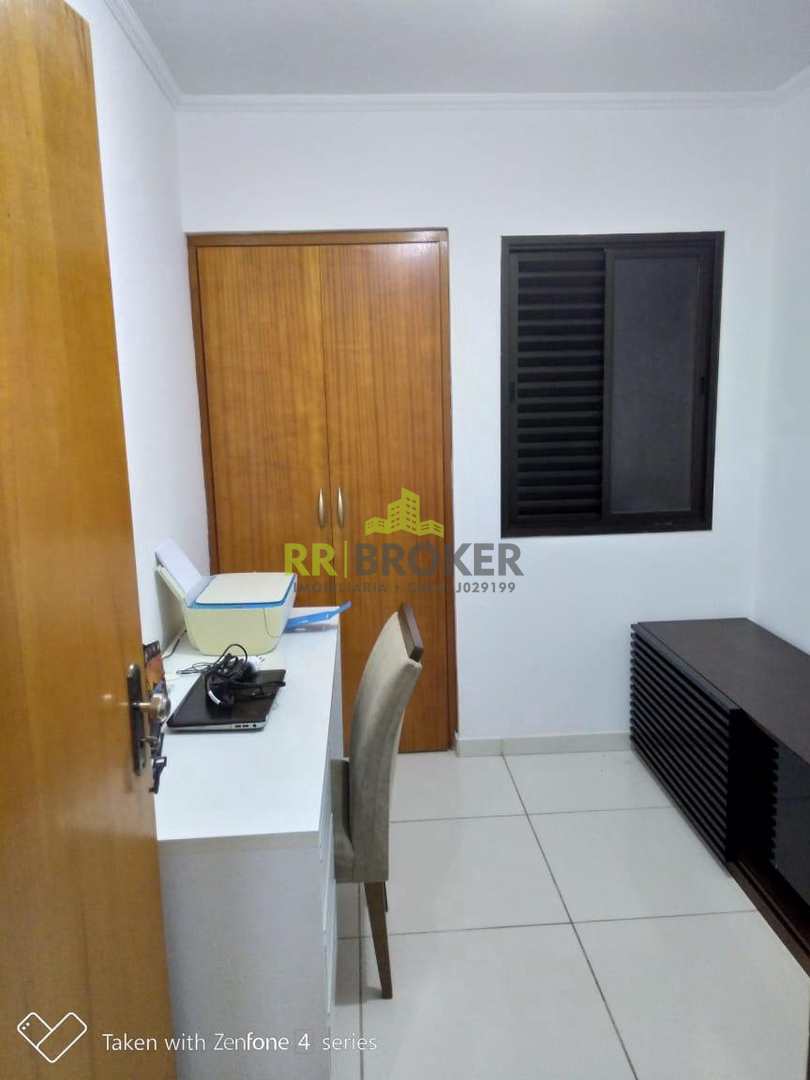 Apartamento à venda com 3 quartos, 80m² - Foto 4