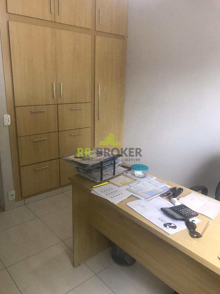 Casa à venda com 3 quartos, 200m² - Foto 10