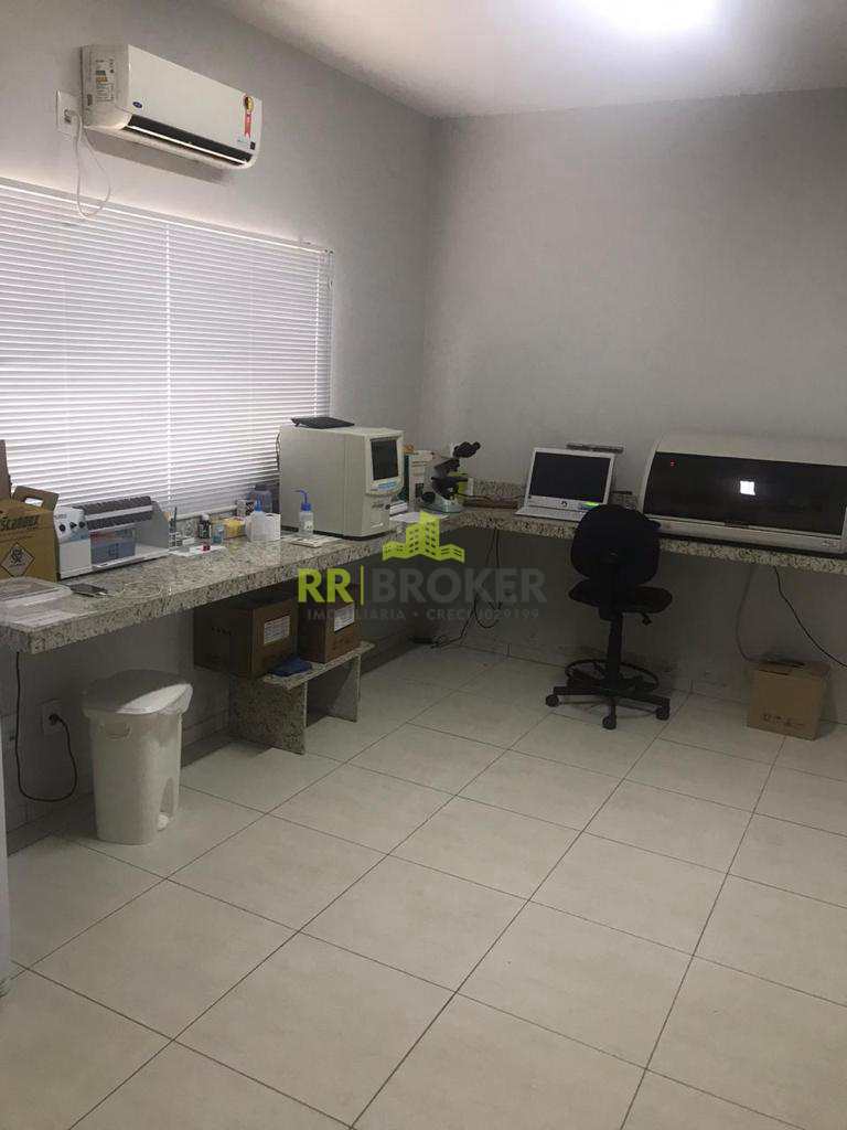 Casa à venda com 3 quartos, 200m² - Foto 4