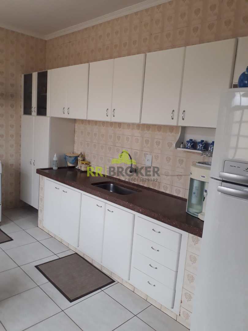 Casa à venda com 3 quartos, 275m² - Foto 14