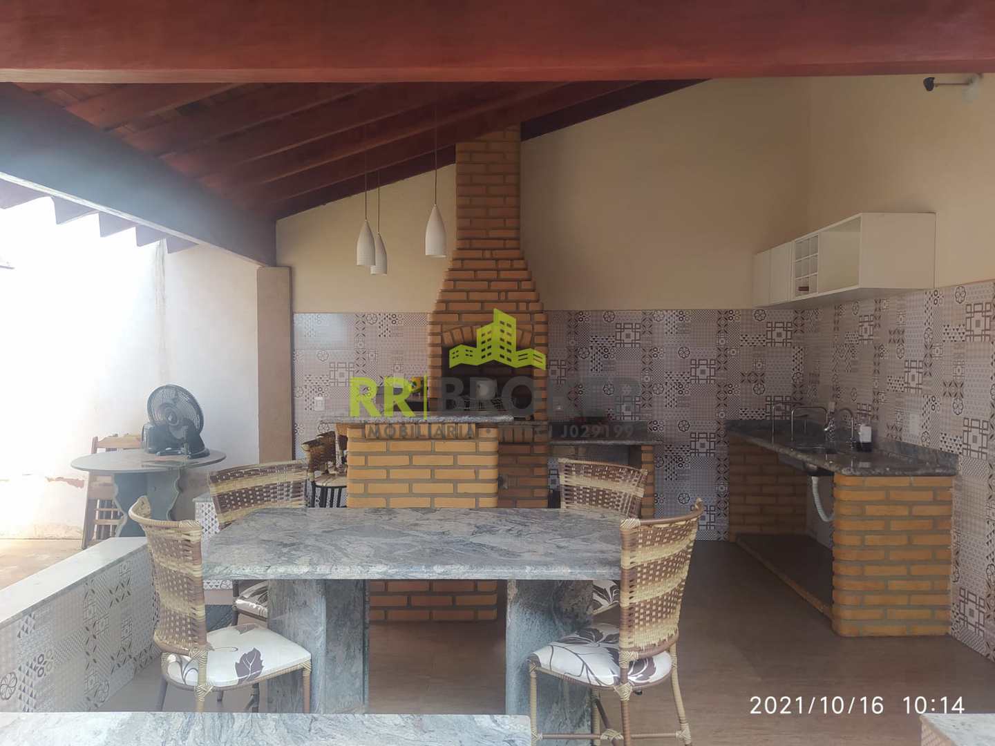 Casa à venda com 3 quartos, 250m² - Foto 9